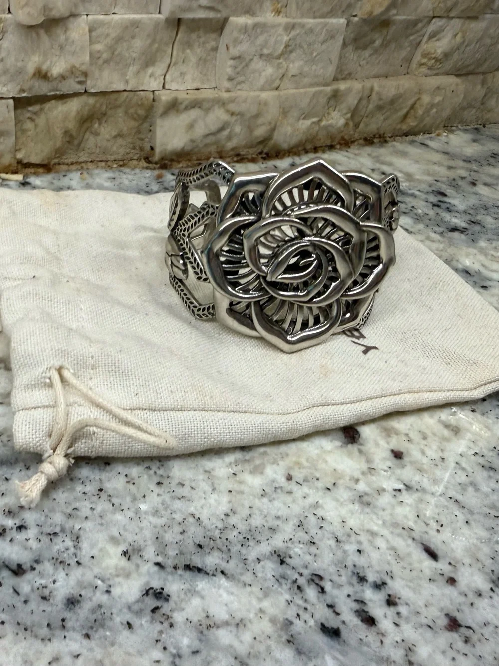 Kendra Scott Yellow Rose Ansel Cuff vintage silver